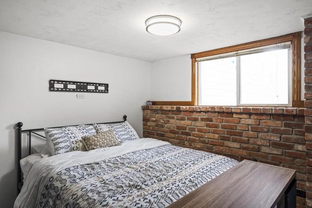 1371 CORMIER ROAD, Ashwaubenon, WI 54313