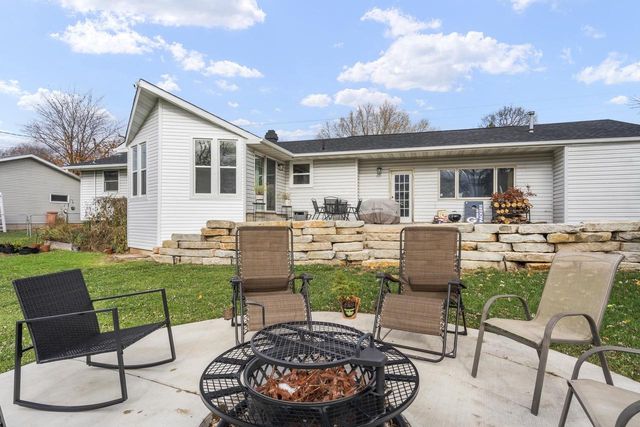 1371 CORMIER ROAD, Ashwaubenon, WI 54313