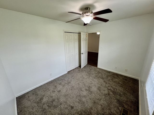 505 Paula Dr, Clarksville, TN 37042