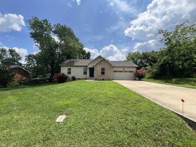 505 Paula Dr, Clarksville, TN 37042