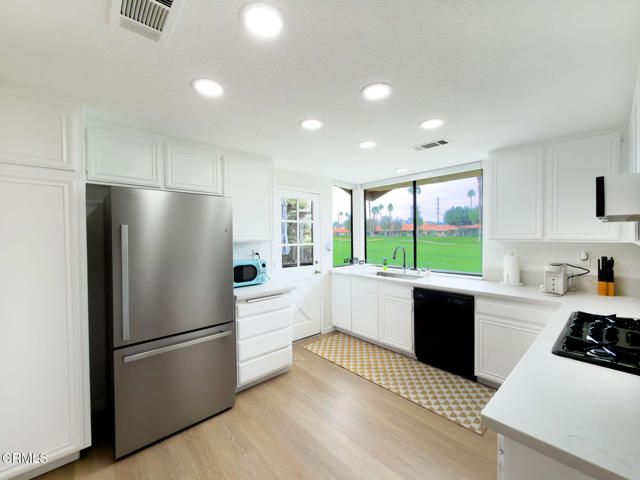 314 Villena Way, Palm Desert, CA 92260