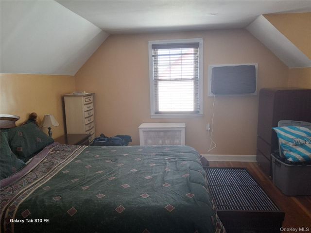 11 Purdy Court, Rockville Centre, NY 11570