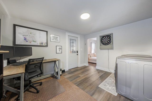 402 W 10TH AVENUE, Oshkosh, WI 54902