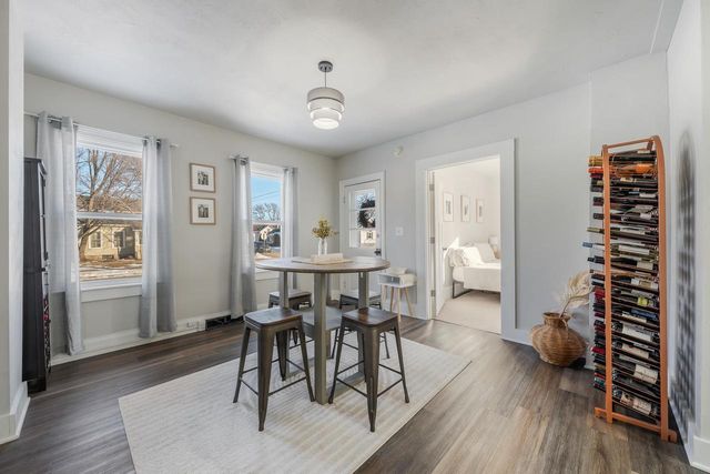 402 W 10TH AVENUE, Oshkosh, WI 54902