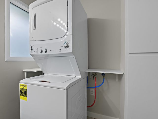 405 W Lyons Ave, Spokane, WA 99208