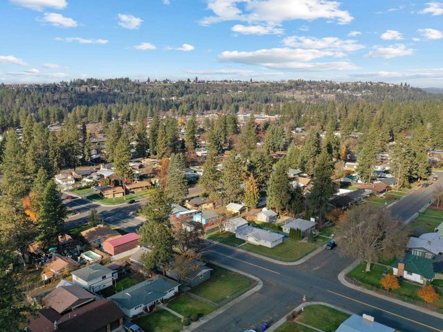 405 W Lyons Ave, Spokane, WA 99208