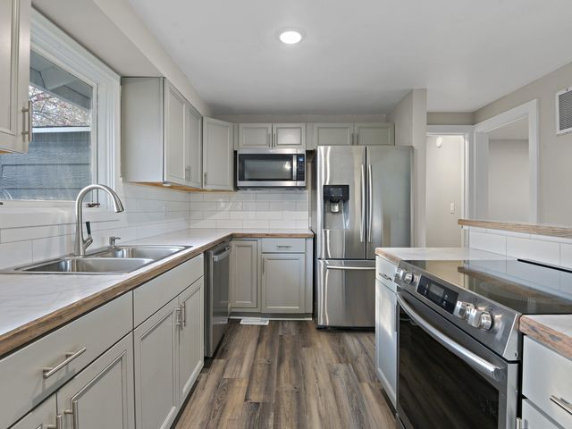 405 W Lyons Ave, Spokane, WA 99208