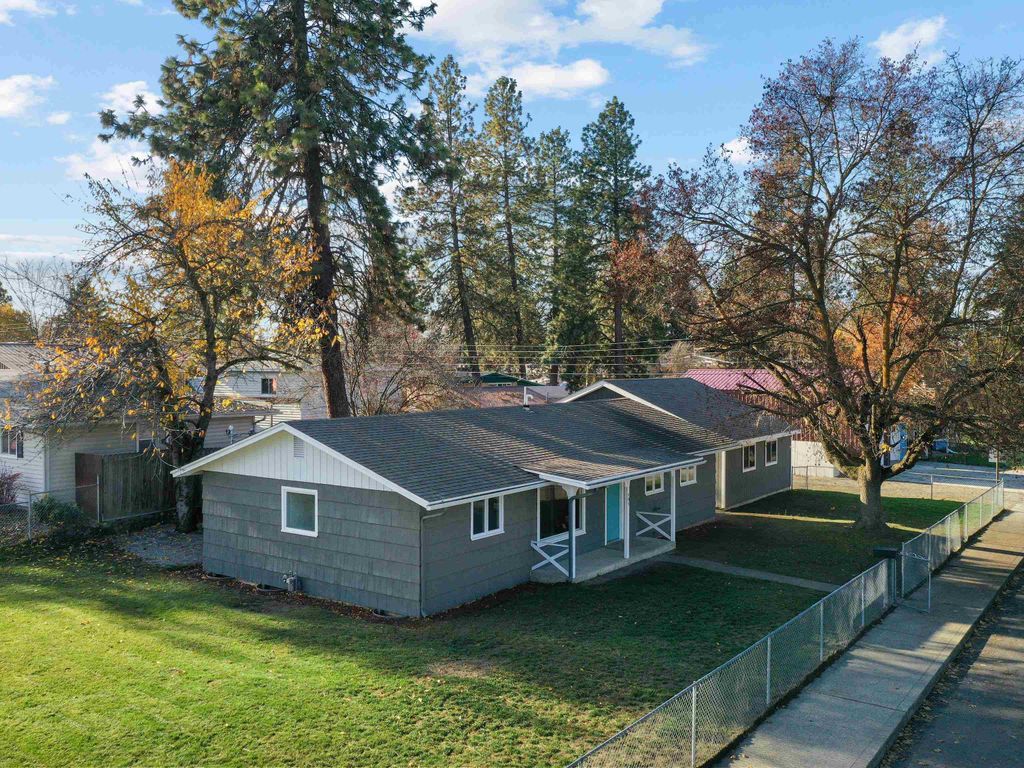 405 W Lyons Ave, Spokane, WA 99208