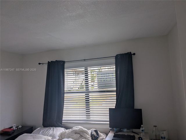 15320 SW 72 ST 14-14, Miami, FL 33193