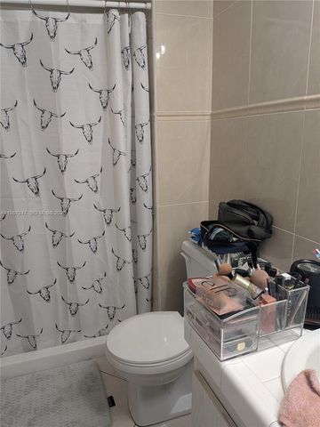 15320 SW 72 ST 14-14, Miami, FL 33193