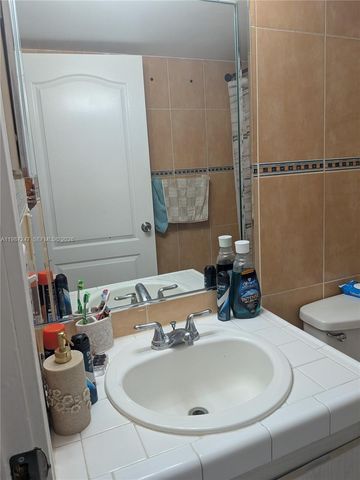 15320 SW 72 ST 14-14, Miami, FL 33193