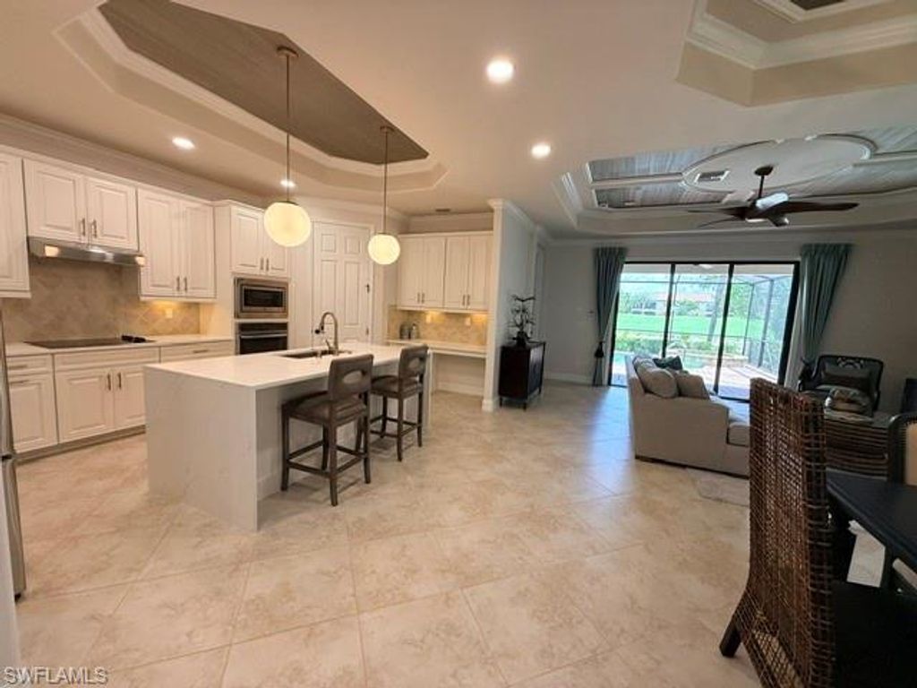 28517 WESTMEATH CT, BONITA SPRINGS, FL 34135 — photo 2