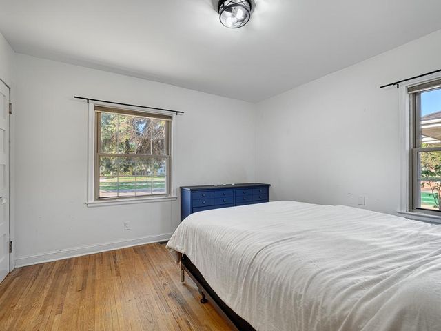 775 Wheelock Parkway E, Saint Paul, MN 55106