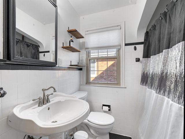 775 Wheelock Parkway E, Saint Paul, MN 55106