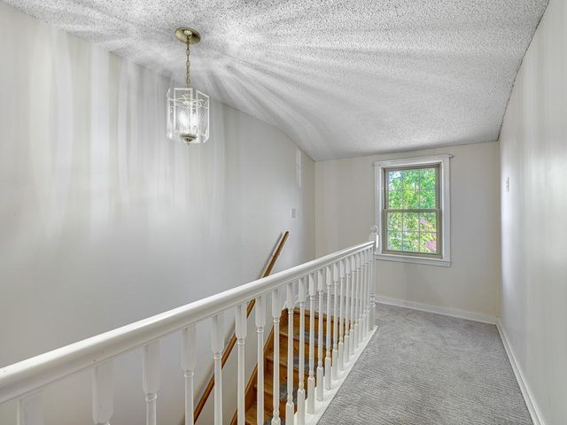 775 Wheelock Parkway E, Saint Paul, MN 55106