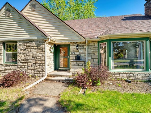 775 Wheelock Parkway E, Saint Paul, MN 55106
