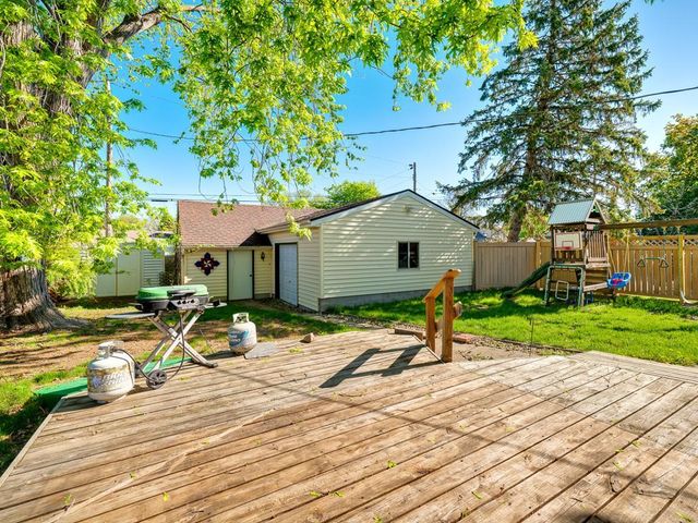 775 Wheelock Parkway E, Saint Paul, MN 55106