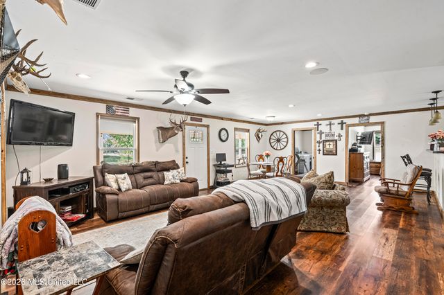 8511 E Airport Road, Hernando, MS 38632