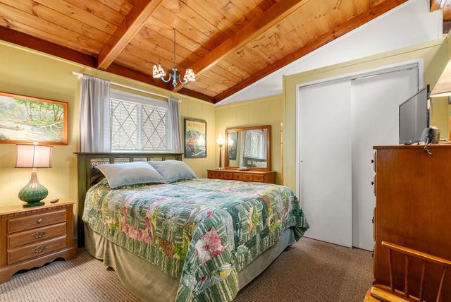 726 Pequawket Drive, Conway, NH 03818