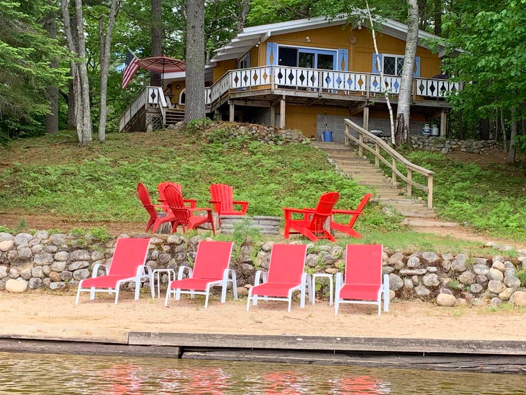 726 Pequawket Drive, Conway, NH 03818