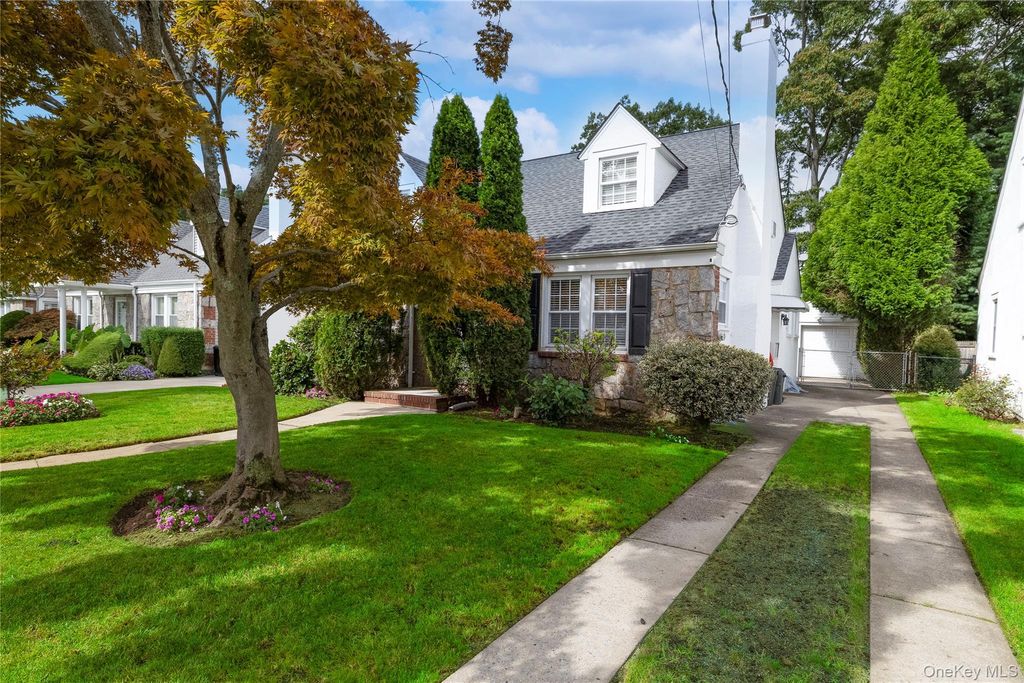 408 Jackson Avenue, West Hempstead, NY 11552 — photo 2