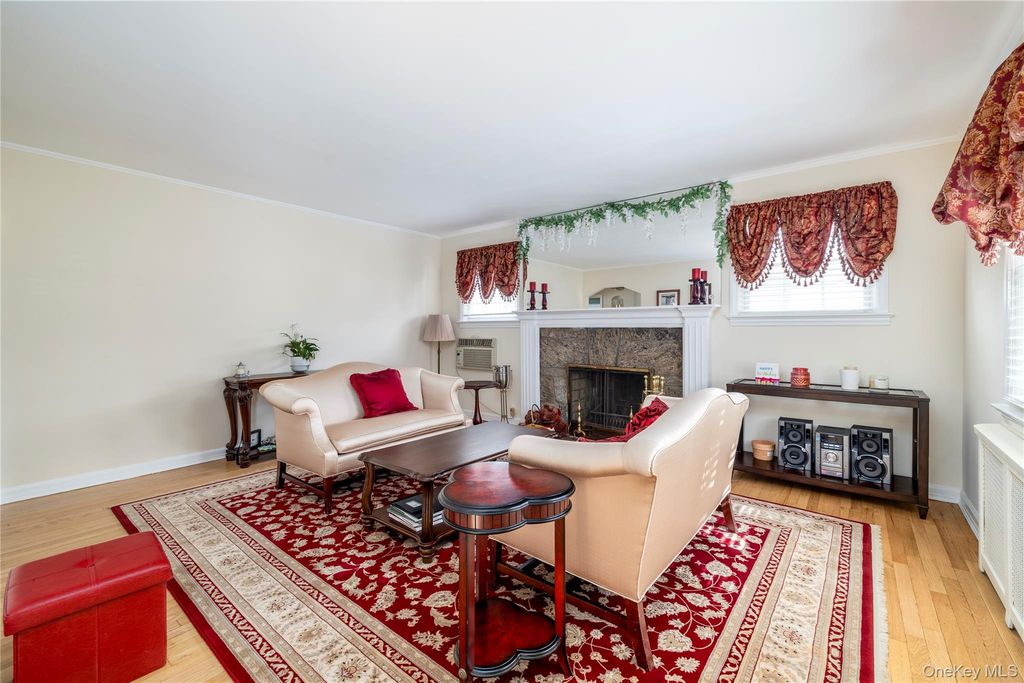 408 Jackson Avenue, West Hempstead, NY 11552 — photo 3