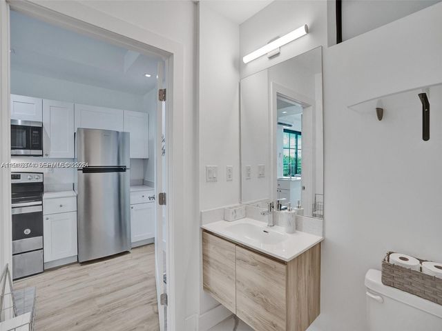 4100 SW 64th Ave 308, Davie, FL 33314