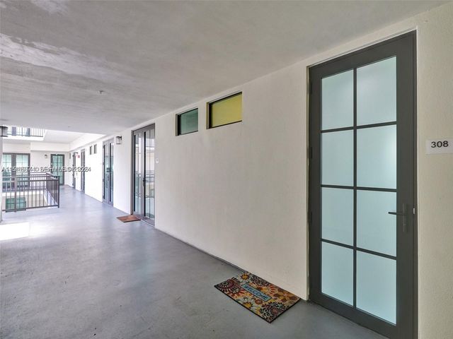 4100 SW 64th Ave 308, Davie, FL 33314