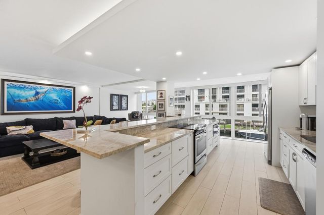 3100 NE 49th Street 206, Fort Lauderdale, FL 33308