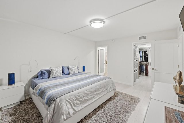 3100 NE 49th Street 206, Fort Lauderdale, FL 33308