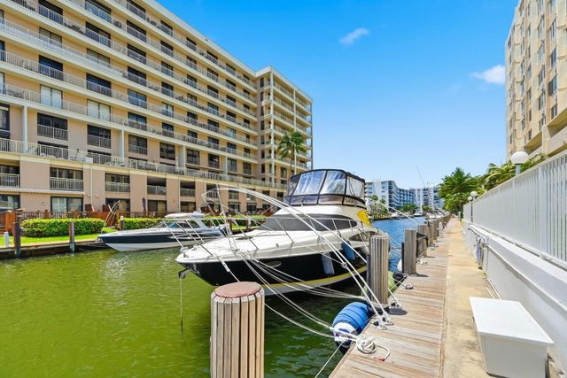 3100 NE 49th Street 206, Fort Lauderdale, FL 33308