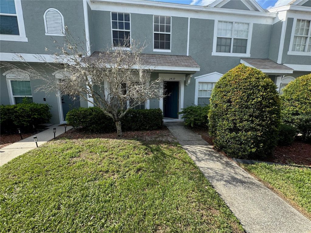 2439 LAKE WOODBERRY CIRCLE, Brandon, FL 33510