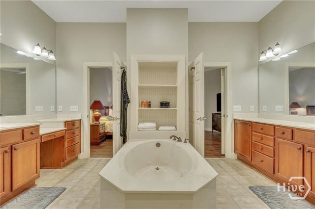 2102 River Oaks Drive, Richmond Hill, GA 31324