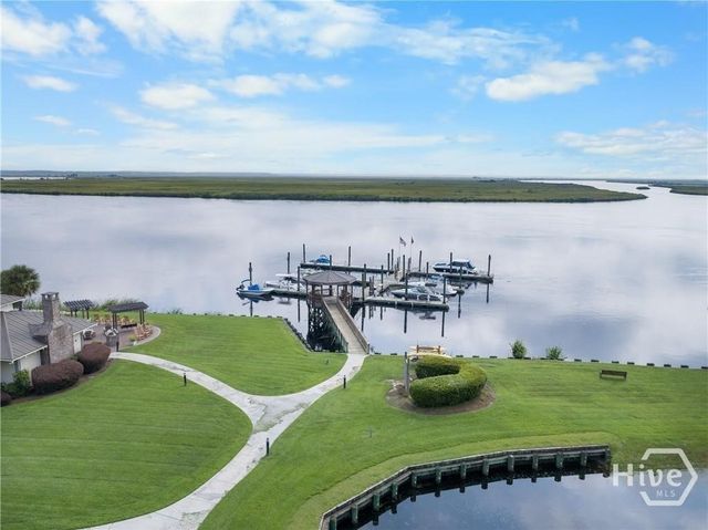 2102 River Oaks Drive, Richmond Hill, GA 31324