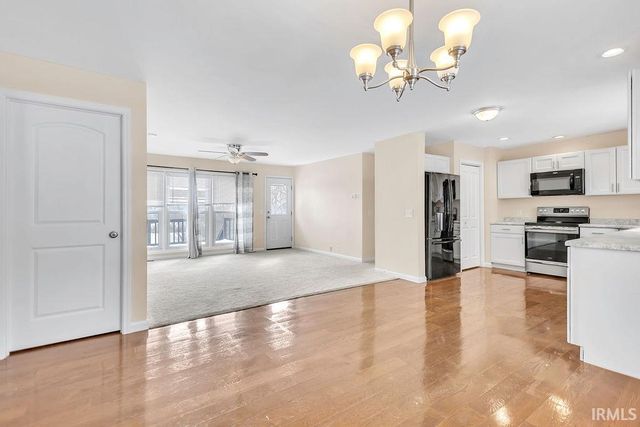 1744 Parkview Drive, Bedford, IN 47421
