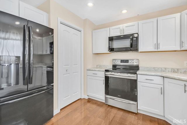 1744 Parkview Drive, Bedford, IN 47421