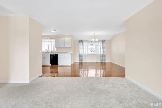 1744 Parkview Drive, Bedford, IN 47421