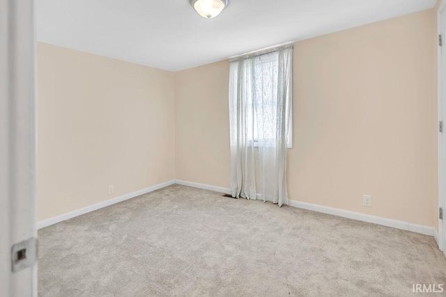 1744 Parkview Drive, Bedford, IN 47421