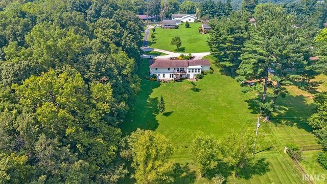 1744 Parkview Drive, Bedford, IN 47421