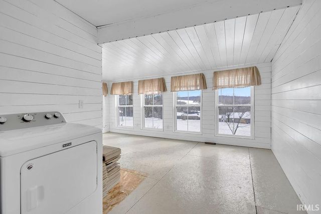 1744 Parkview Drive, Bedford, IN 47421