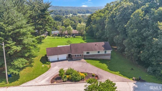 1744 Parkview Drive, Bedford, IN 47421