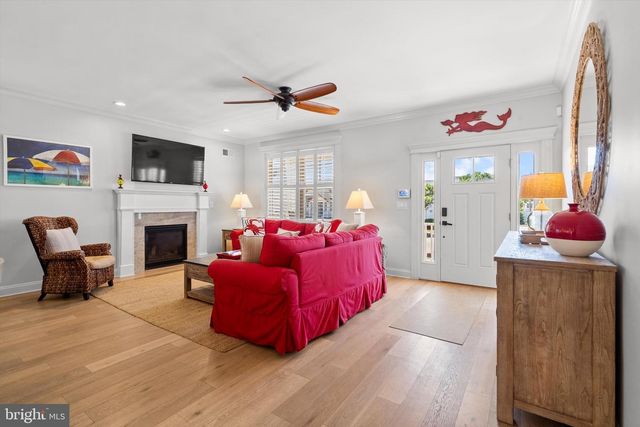 225 FOURTH, Beach Haven, NJ 08008