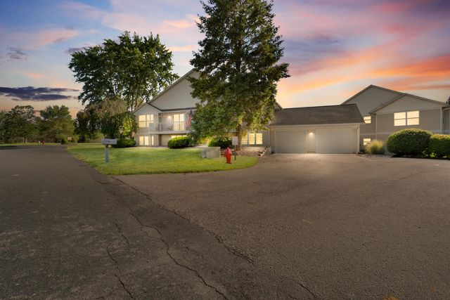 1591 Hickory Trace Drive, Stevensville, MI 49127