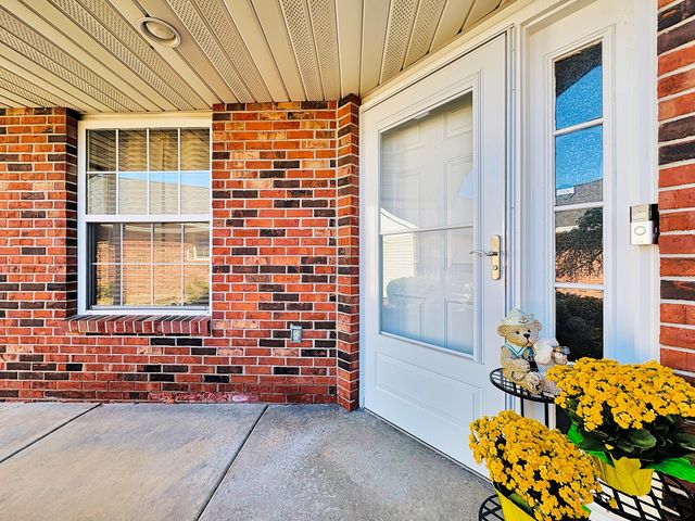 1591 Hickory Trace Drive, Stevensville, MI 49127
