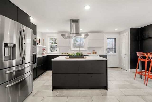 5 Summer St, Newton, MA 02464