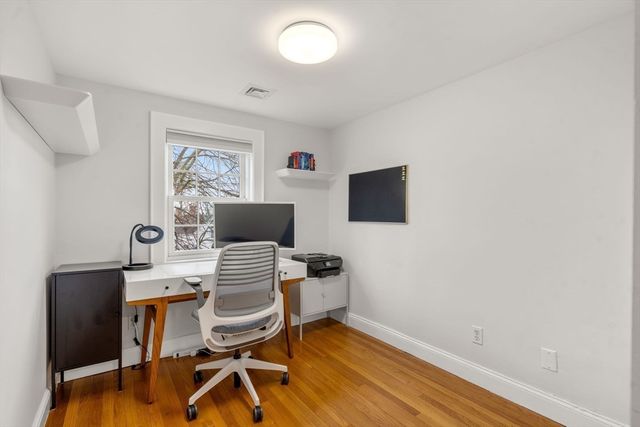 5 Summer St, Newton, MA 02464