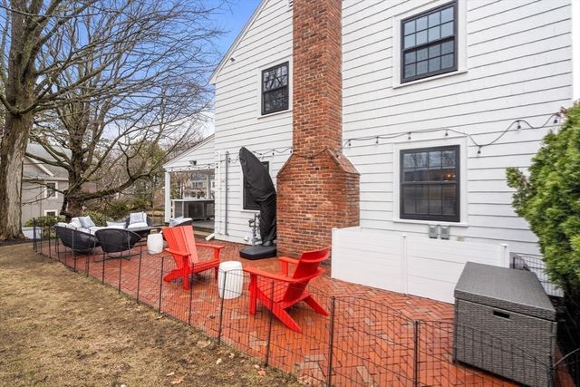 5 Summer St, Newton, MA 02464