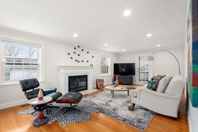 5 Summer St, Newton, MA 02464