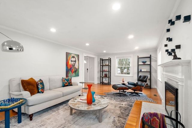 5 Summer St, Newton, MA 02464