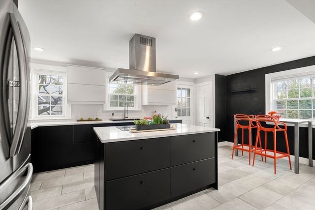 5 Summer St, Newton, MA 02464